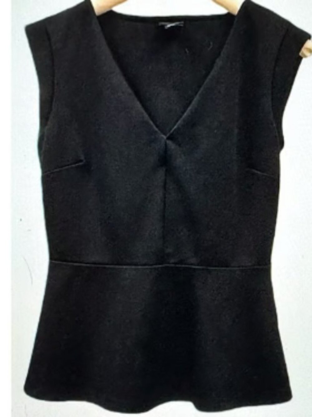 Worthington New Tailored Blouse Sleeveless Black Top Peplum Waist V-Neck Medium
